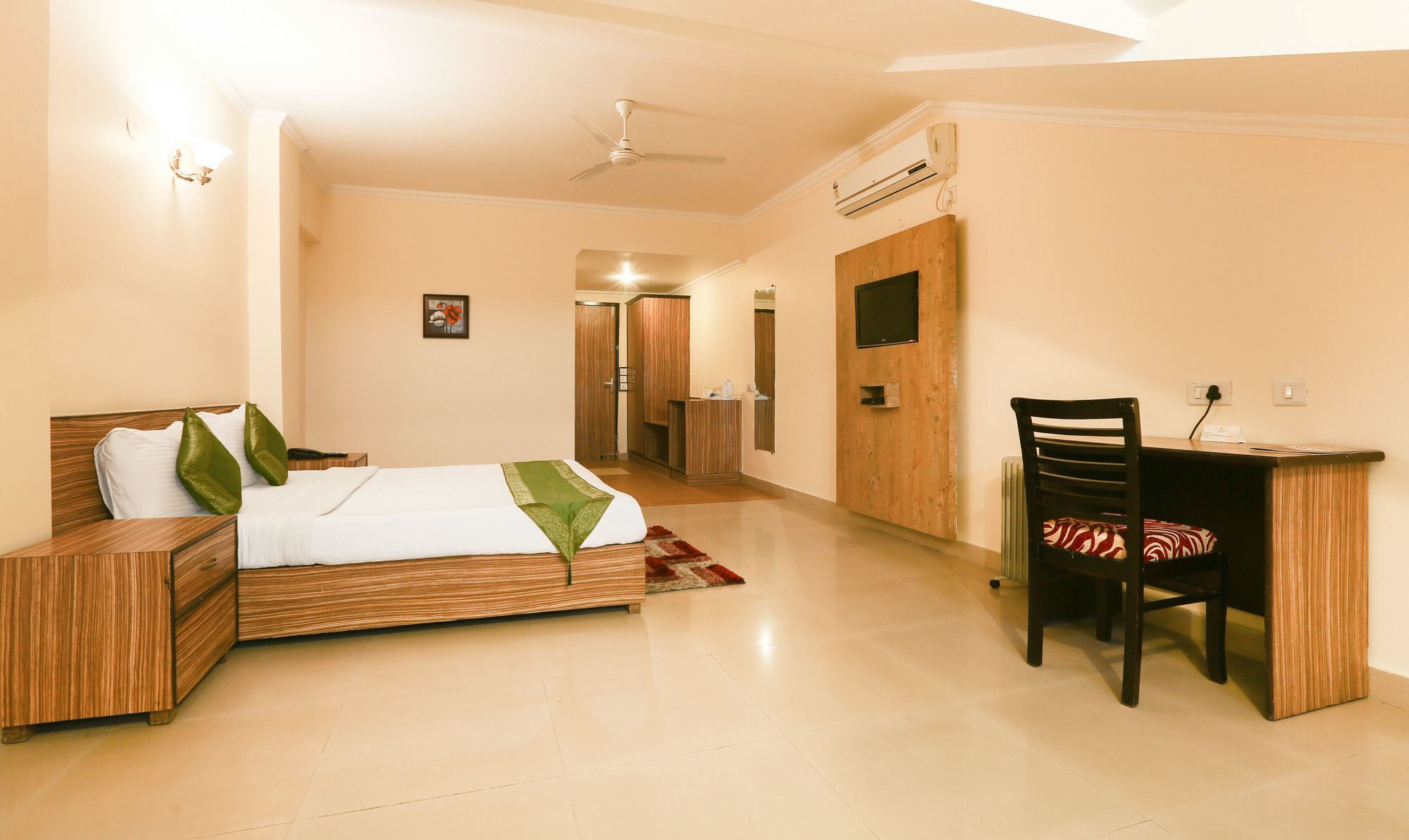 Treebo Trend Gk Conifer Hotel Dharamshala Luaran gambar