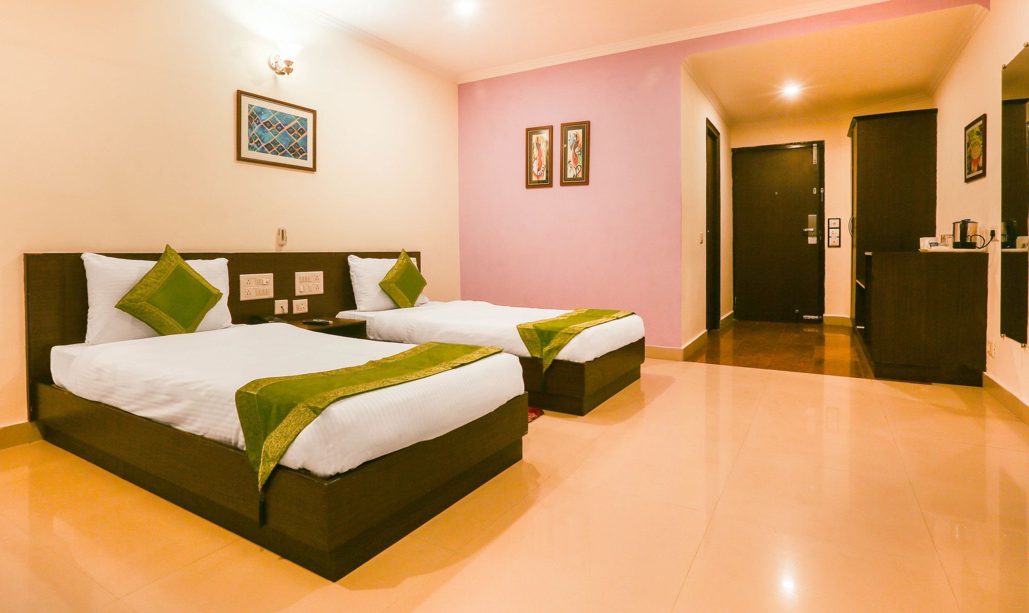 Treebo Trend Gk Conifer Hotel Dharamshala Luaran gambar