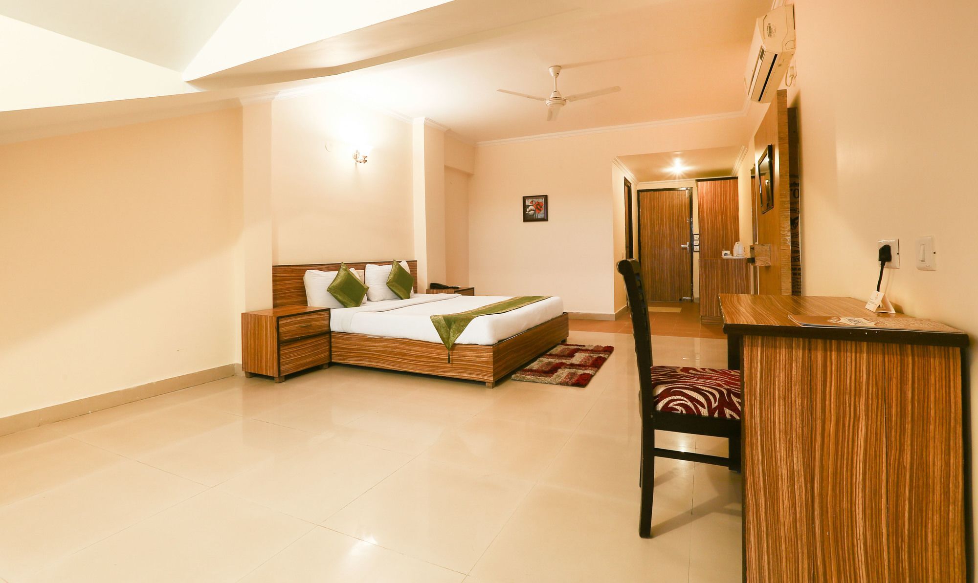 Treebo Trend Gk Conifer Hotel Dharamshala Luaran gambar
