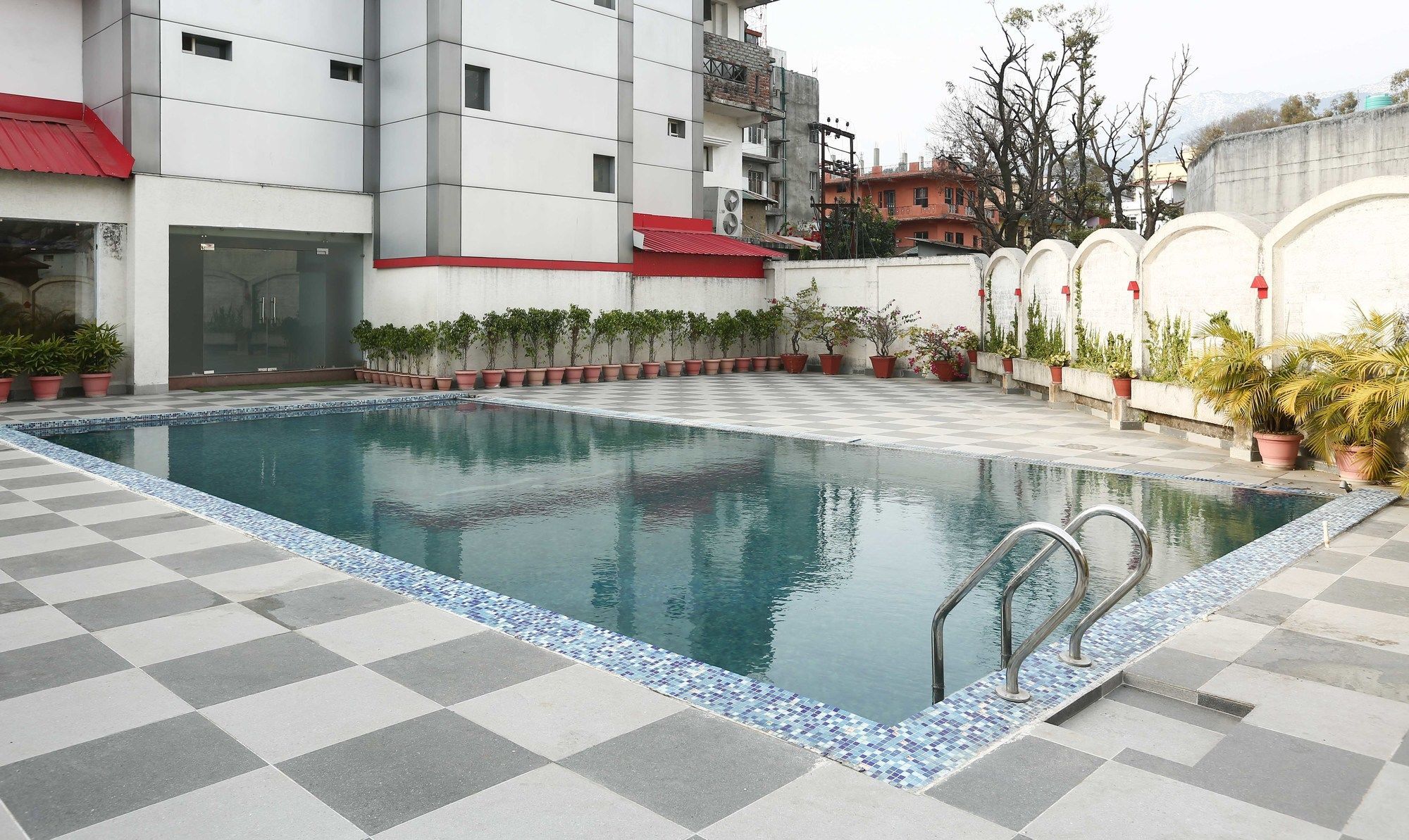 Treebo Trend Gk Conifer Hotel Dharamshala Luaran gambar